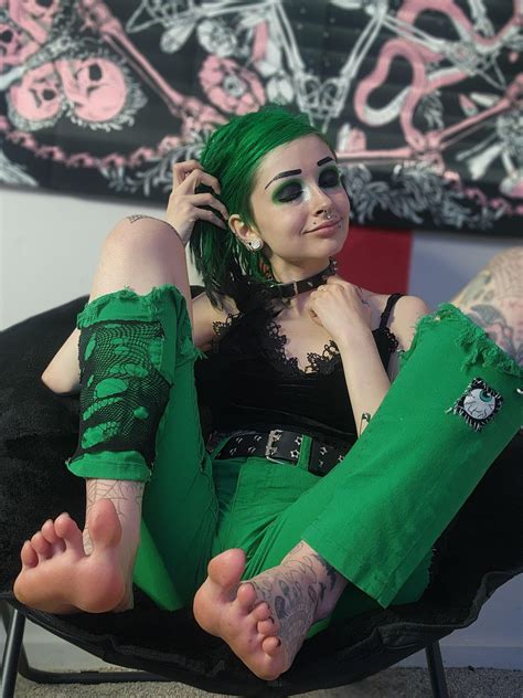 GothicFeet